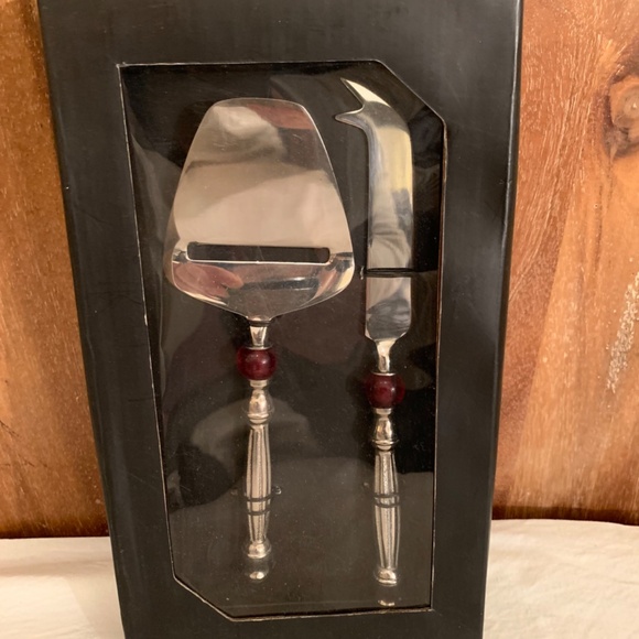 Cynthia Rowley Serving Ware 2-piece Cheese/ Cake Serving Set - Picture 2 of 4